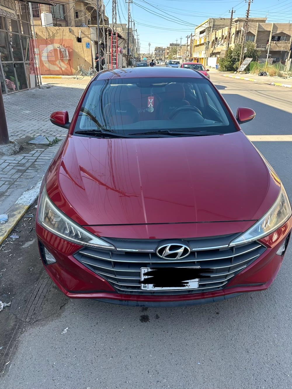 هیۆندای ئەلەنترا